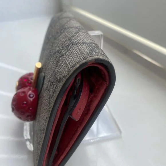 GUCCI GG Supreme Monogram Cherry Embellished Card Case Wallet Hibiscus Red - Picture 6 of 13